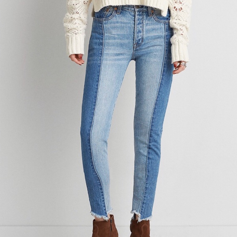 American Eagle Vintage High Rise TwoTone Mom Jeans